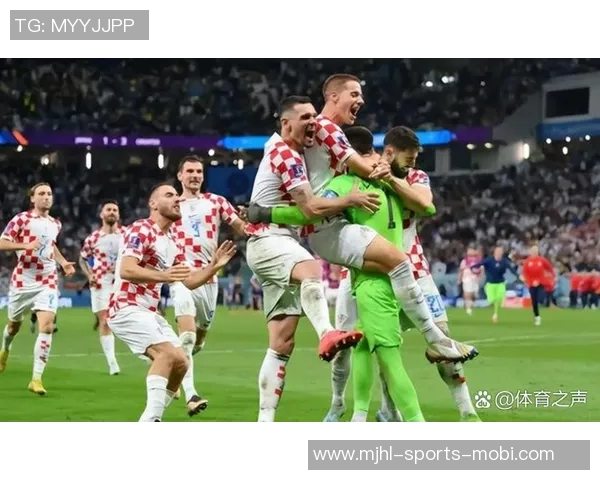 弗兰克谈比赛：下半场表现出色被扳平是足球的常态